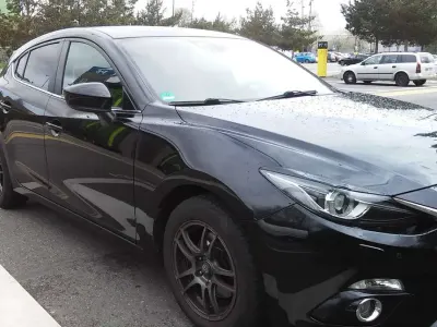Gebraucht Mazda 3 Sports-Line 120 PS (88 kW) 2015 Schwarz Limousine