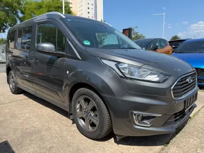 Gebraucht Ford Grand Tourneo Connect Titanium 120 PS (88 kW) 2022 Grau Van / Kleinbus