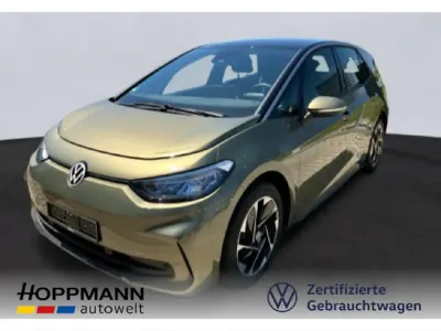 Gebraucht VW ID.3 Pro 150 kW (204 PS) 2024 Dark olivine green metallic/sc Kleinwagen