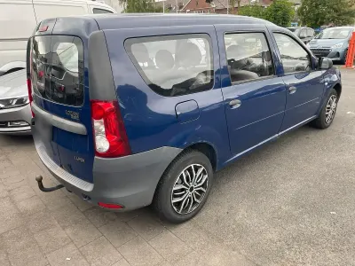 Gebraucht Dacia Logan 75 PS (55 kW) 2009 Blau Kombi