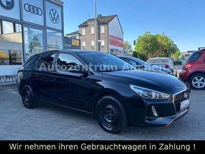 Usata Hyundai i30 Select 120 CV (88 kW) 2018 Nero Station wagon