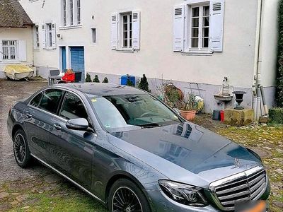 Gebraucht Mercedes E220 Avantgarde 194 PS (142 kW) 2018 Silber Limousine