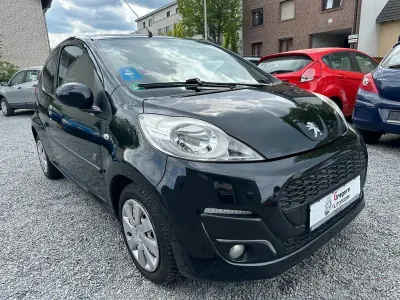 Gebraucht Peugeot 107 Envy 68 PS (50 kW) 2012 Schwarz Kleinwagen