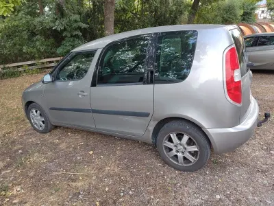 Gebraucht Skoda Roomster 86 PS (63 kW) 2008 Gold Van / Kleinbus