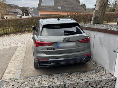 Gebraucht Audi Q3 S-Line 190 PS (139 kW) 2019 Grau SUV