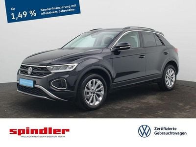 Second-hand VW T-Roc Life 150 CP (110 kW) 2025 Negru SUV