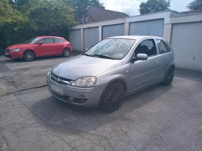Gebraucht Opel Corsa 80 PS (58 kW) 2005 Silber Kleinwagen