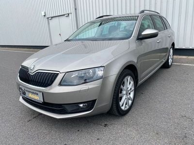 Beige Gebraucht 2013 Skoda Octavia Kombi | 9.990 € (Etwas zu teuer)