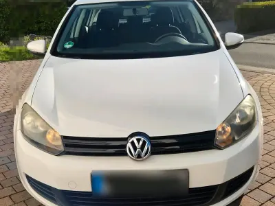 Usata VW Golf VI 85 CV (62 kW) 2010 Bianco Utilitaria