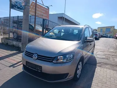 Begagnad VW Touran S 105 HK (77 kW) 2014 Beige Minibuss