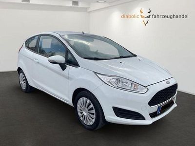 Gebraucht Ford Fiesta Trend 60 PS (44 kW) 2017 Weiß Kleinwagen