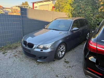 BMW 525