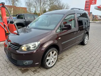 Gebraucht VW Caddy 140 PS (102 kW) 2011 Violet Van / Kleinbus