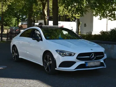 Usata Mercedes CLA250e 218 CV (160 kW) 2021 Bianco Berlina