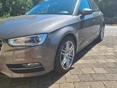 Gebraucht Audi A3 150 PS (110 kW) 2014 Braun Limousine