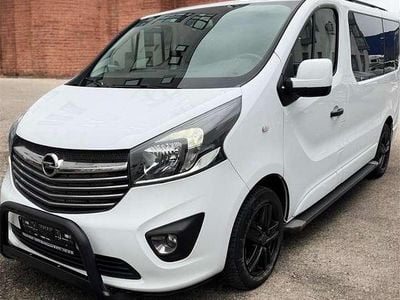 Gebraucht Opel Vivaro 145 PS (106 kW) 2015 Casabl/arctic/eisweiss/kaolin Van / Kleinbus
