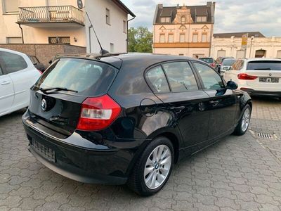 Schwarz Gebraucht 2006 BMW 118 Advantage Kleinwagen | 4.650 € (Etwas zu teuer)