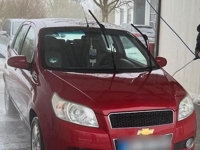 Gebraucht Chevrolet Aveo 101 PS (74 kW) 2009 Rot Kleinwagen
