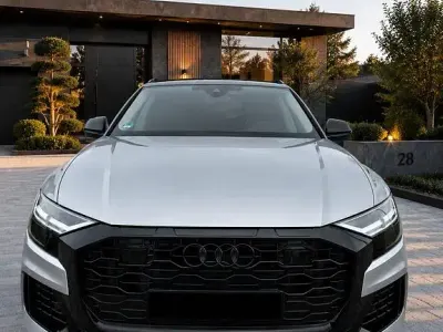 Gebraucht Audi Q8 Ambiente 340 PS (250 kW) 2022 Silber SUV