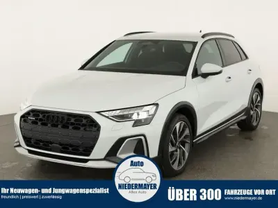 Neu Audi A3 Ambiente 204 PS (150 kW) 2026 Distriktgrün metallic Limousine