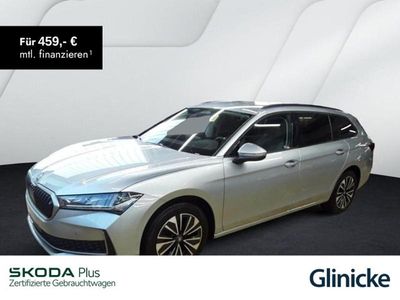 Gebraucht Skoda Superb Selection 150 PS (110 kW) 2025 Pebble silber metallic Kombi