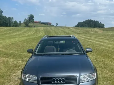 Gebraucht Audi A4 163 PS (119 kW) 2003 Grau Kombi