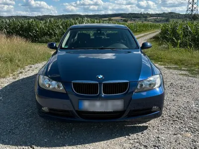 Gebraucht BMW 320 150 PS (110 kW) 2005 Blau Limousine