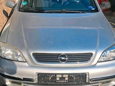 Usata Opel Corsa 110 CV (80 kW) 2000 Grigio Coupé