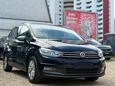 Gebraucht VW Touran Comfortline 150 PS (110 kW) 2022 Schwarz Van / Kleinbus