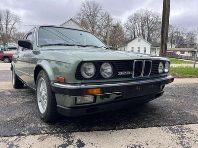 Second-hand BMW 323 150 CP (110 kW) 1985 Berlinǎ