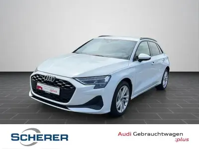 Gebraucht Audi A3 Sportback e-tron Comfort 204 PS (150 kW) 2025 Gletscherweiß metallic Kleinwagen