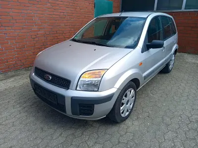 Usata Ford Fusion 80 CV (58 kW) 2007 Argento Utilitaria