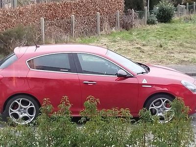 Gebraucht Alfa Romeo Giulietta Quadrifoglio Verde 240 PS (176 kW) 2014 Rot Kleinwagen