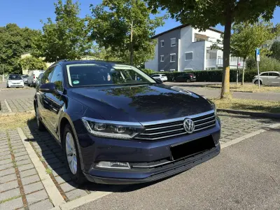 Gebraucht VW Passat Comfortline 190 PS (139 kW) 2015 Blau Kombi