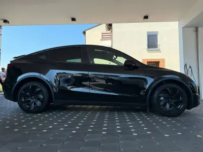Gebraucht Tesla Model Y 378 kW (514 PS) 2023 Solid black SUV