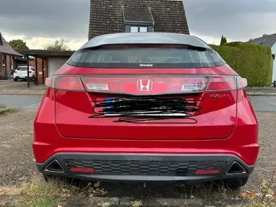 Brugt Honda Civic Comfort 140 HK (102 kW) 2008 Rød Sedan