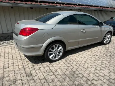 Gebraucht Opel Astra Edition 140 PS (102 kW) 2006 Grau Cabrio
