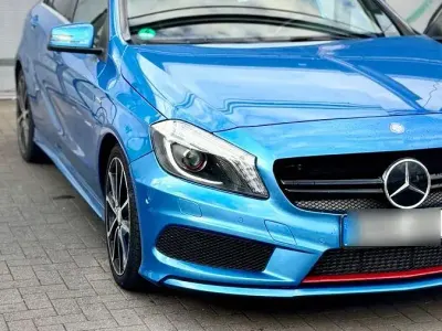 Gebraucht Mercedes A250 AMG line 211 PS (155 kW) 2013 Blau Limousine
