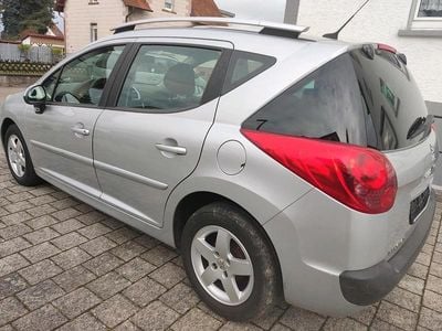 Gebraucht Peugeot 207 95 PS (69 kW) 2009 Silber Kombi