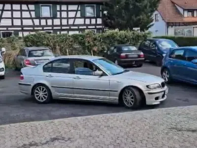 Gebraucht BMW 320 150 PS (110 kW) 2002 Limousine