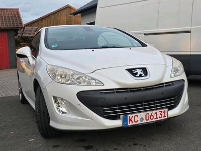 Weiß Gebraucht 2010 Peugeot 308 CC Premium Cabrio | 7.990 € (Teuer)