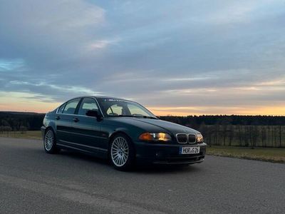 BMW 323