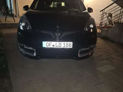 Gebraucht Renault Scénic III Bose Edition 110 PS (80 kW) 2016 Schwarz Kombi