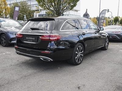 Gebraucht Mercedes E300 Avantgarde 320 PS (235 kW) 2022