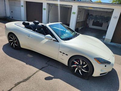 Gebraucht Maserati GranCabrio 450 PS (330 kW) 2011 Weiß Cabrio