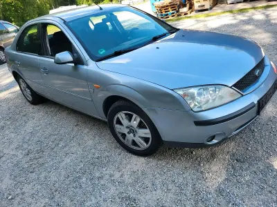 Gebraucht Ford Mondeo 145 PS (106 kW) 2003 Silber Limousine