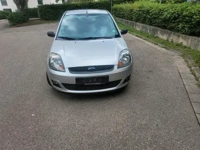 Gebraucht Ford Fiesta 2008 Silber Kleinwagen