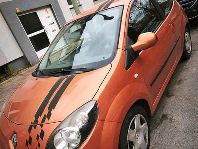 Second-hand Renault Twingo 75 CP (55 kW) 2008 Andere farben Hatchback