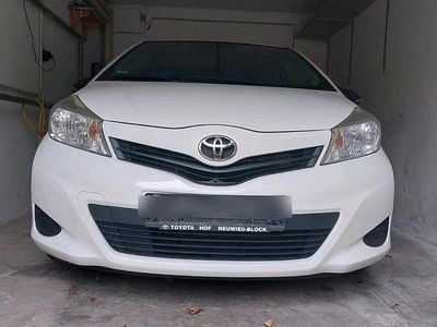 Weiß Gebraucht 2012 Toyota Yaris Kleinwagen | 5.700 € (Teuer)