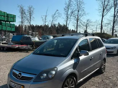 Brugt Opel Zafira 110 HK (80 kW) 2010 Grå MPV